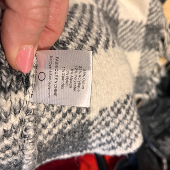 LINE Sweater Coat - Picture 7 of 10